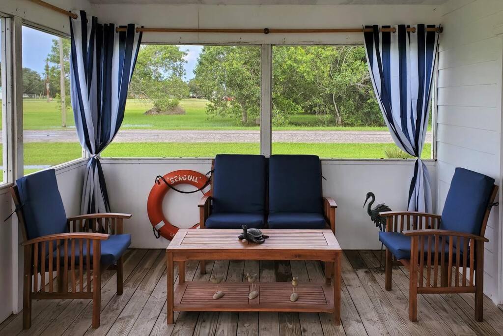 Long Mott House | Seadrift Pelican House, Bird Watching Paradise!