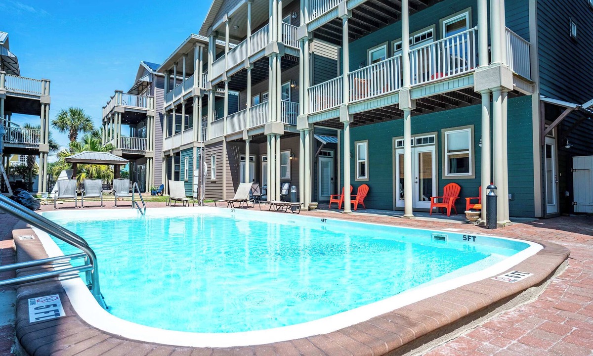 Crescent Beach Condo | SeaEsta Luxe Retreat | Pool, Walk to Beach | Activity Opportunities