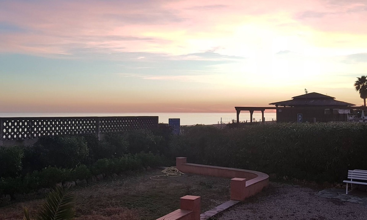 Gava Apartment | Seafront 20 min from Barcelona