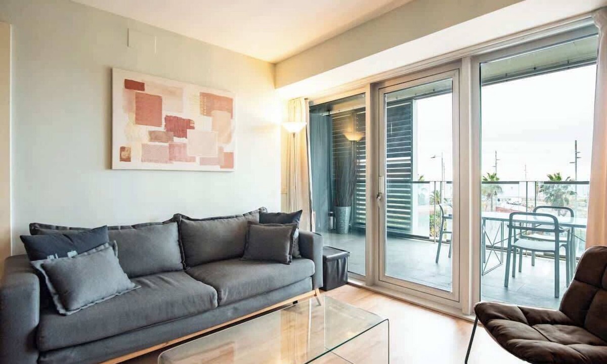 Diagonal Mar i el Front Maritim del Poblenou Apartment | Seafront suite with terrace