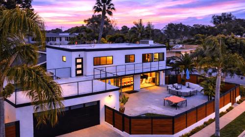 Seal Beach House | Seal Beach Escape by AvantStay