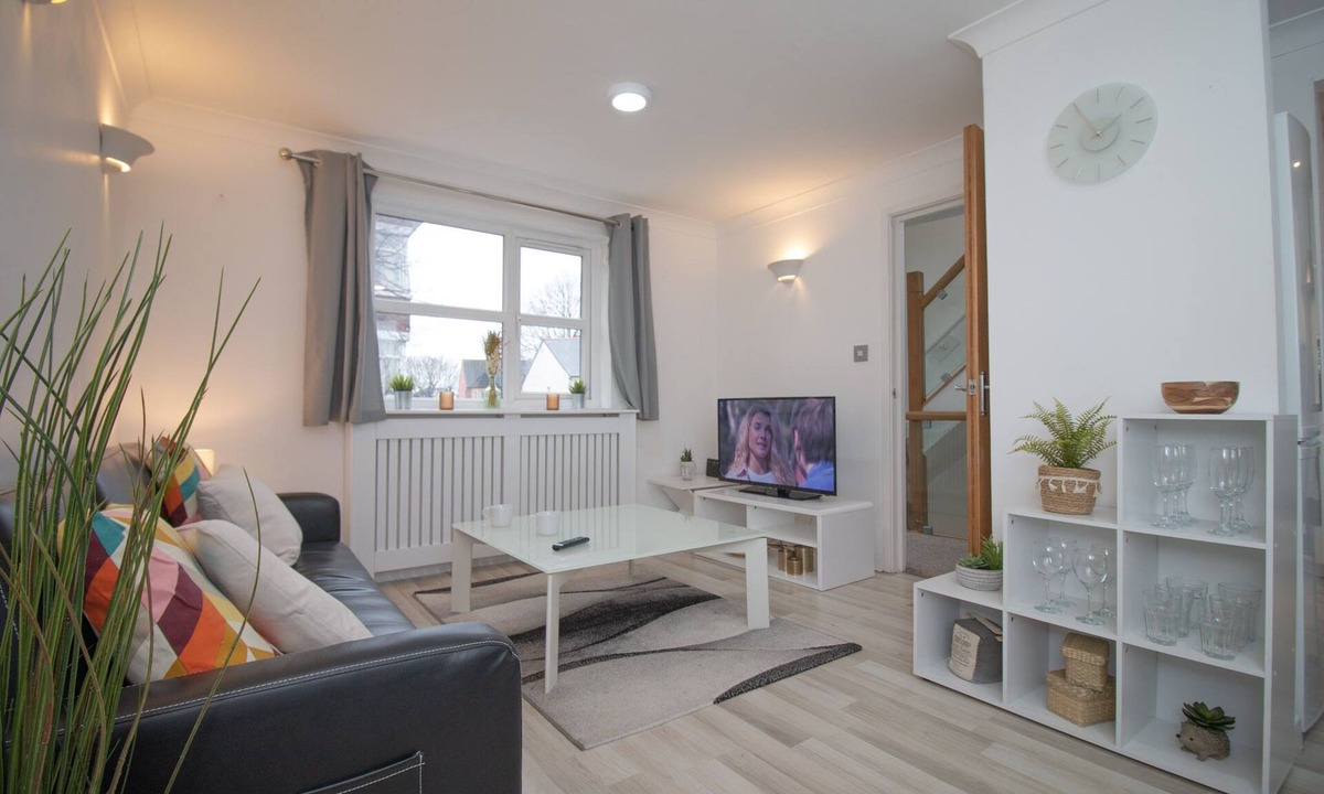 Butetown House | Sealock Mews (2 beds)