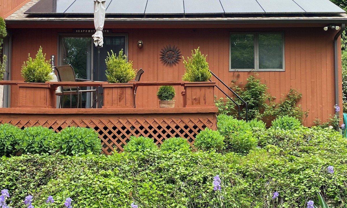 Tiverton Apartment | Seapowet suite