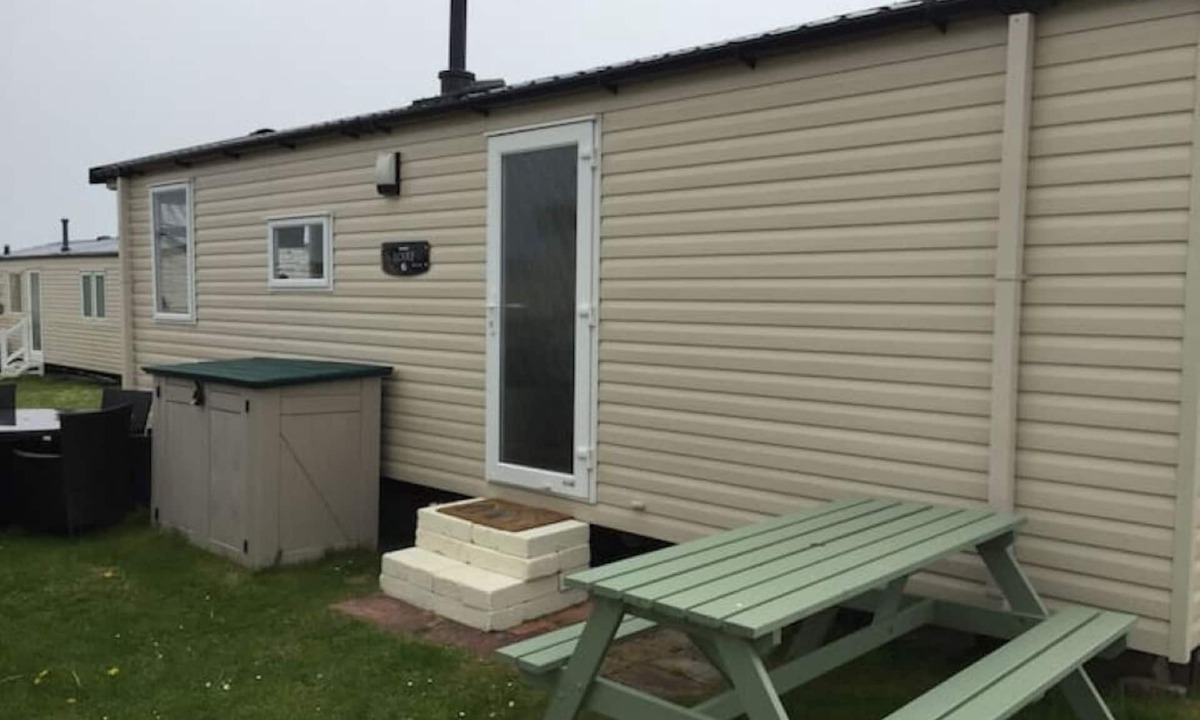 Padstow House | SeaSalt -Low cost accommodation, Harlyn Sands