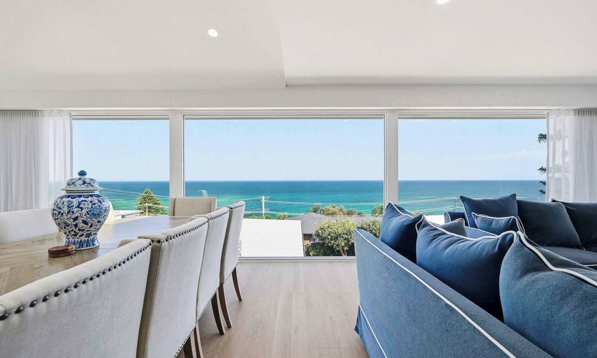 Forresters Beach House | Seascape by Coast Hosting
