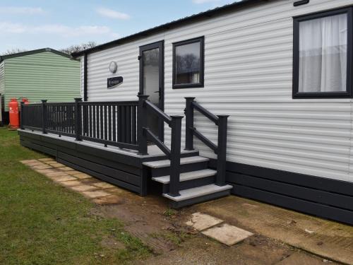 Lake House | Seascape Lodge