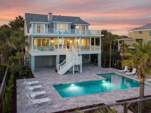 Isle of Palms House | Seascapes 714 Ocean Blvd. Charming, Ocean Front, Private Pool