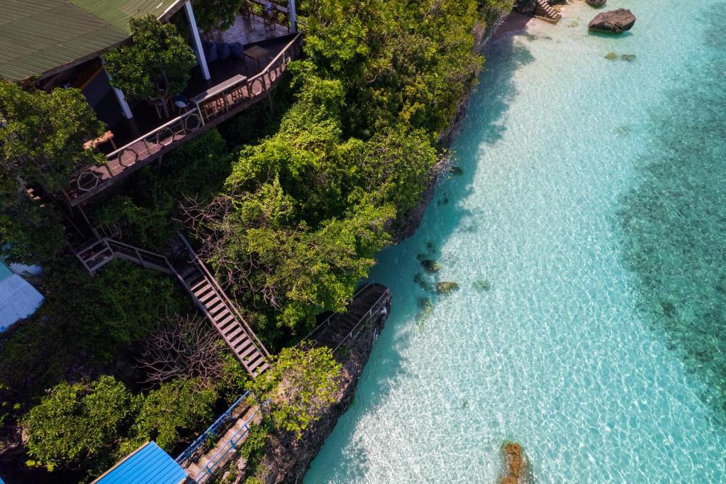 Bira Hotel | Seascapes Bira