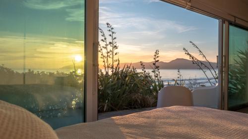 Raumati South House | Seascapes Waterfront 3