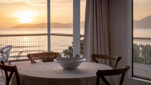 Raumati South House | Seascapes Waterfront 1