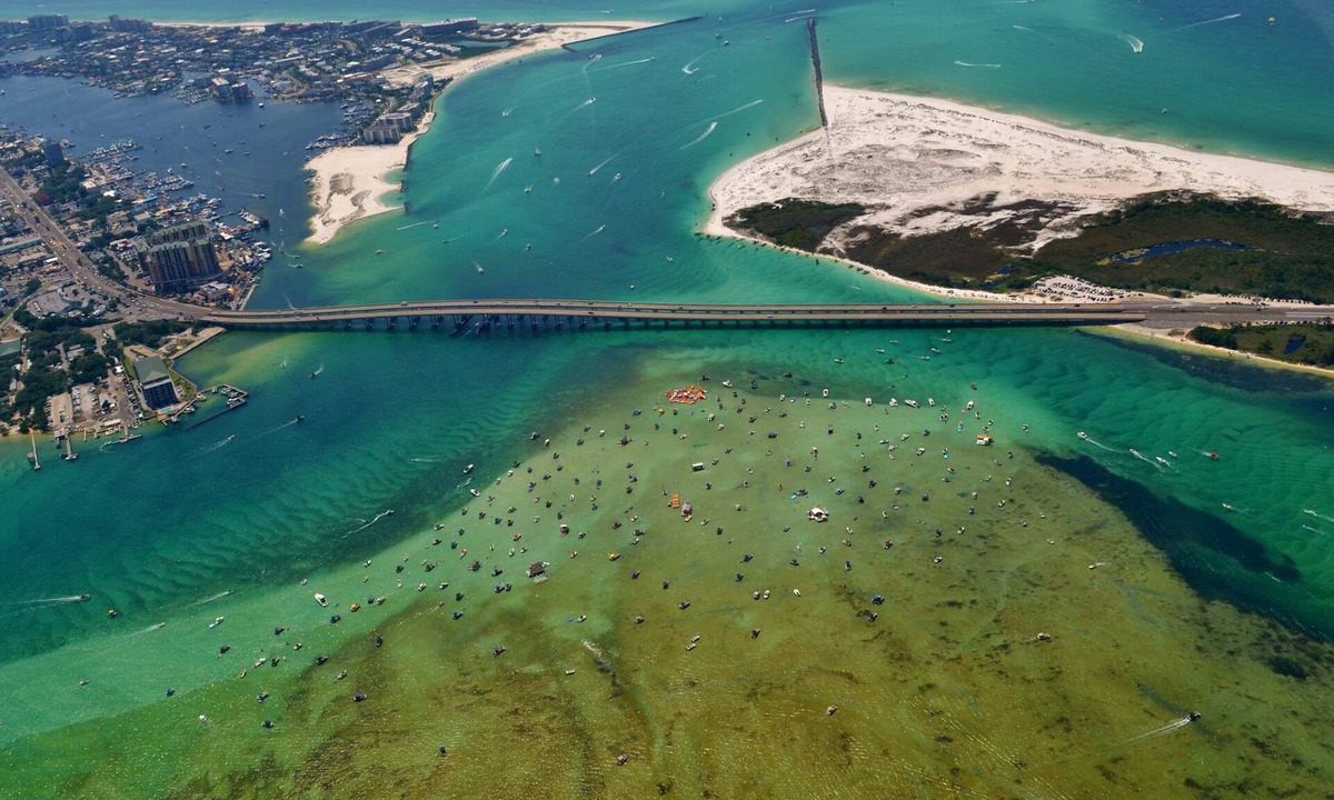 Baytowne Wharf Apartment | Seashell Shuffle at Pilot House