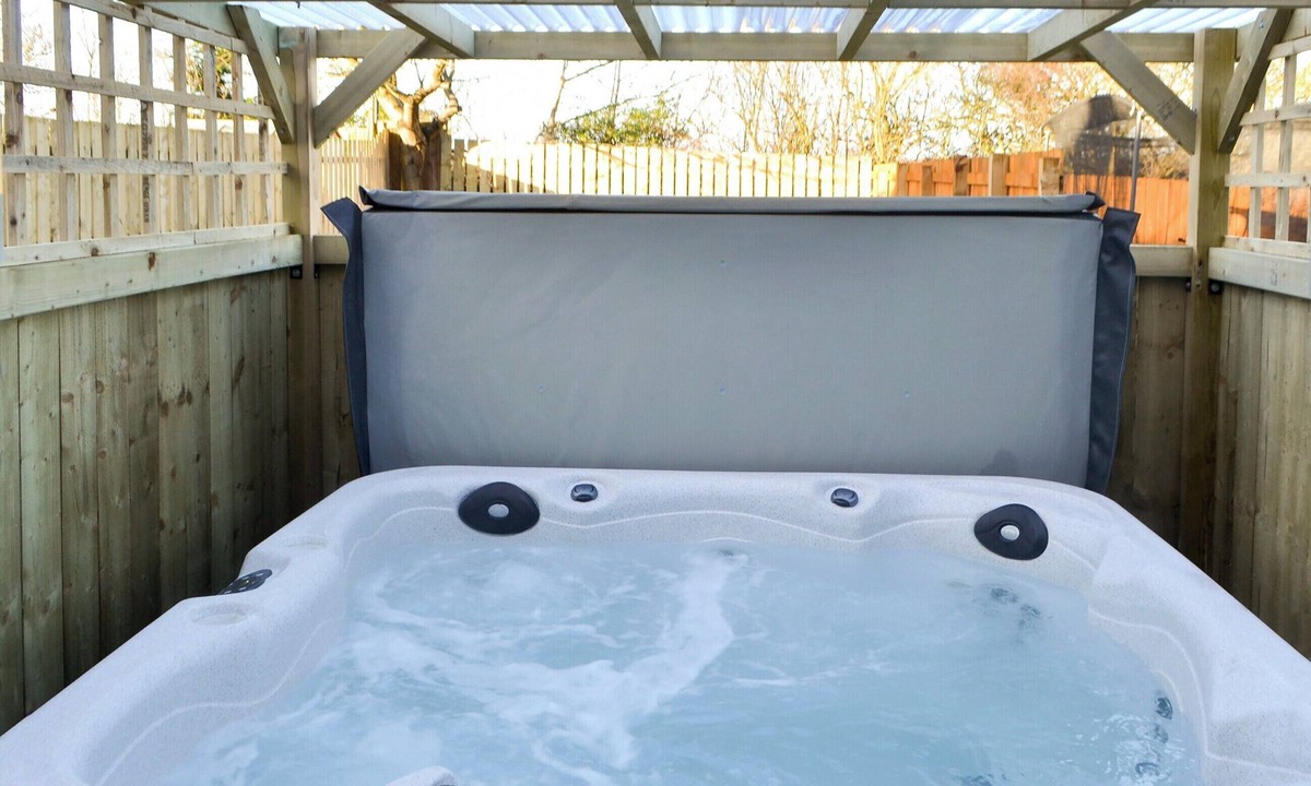 Woodhorn Cottage | Seashells by the Sea