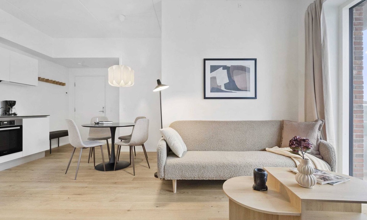 Aarhus C Apartment | Seaside apartment with magical balcony views