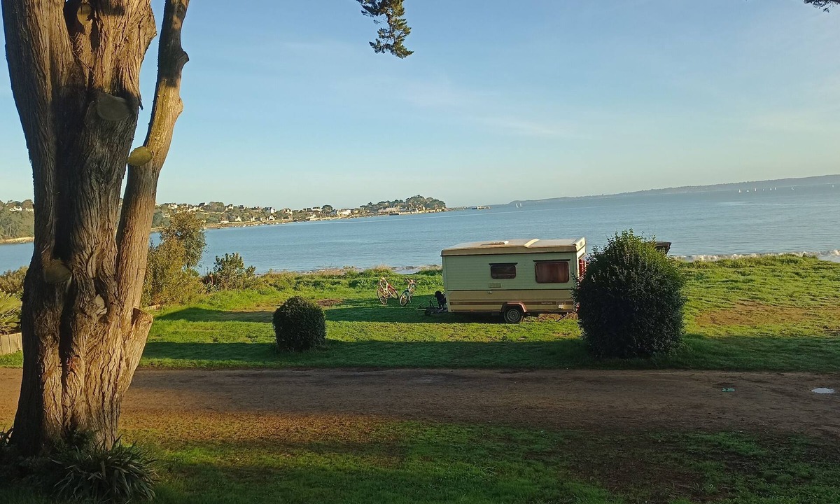 Locquirec House | Seaside caravan in Brittany