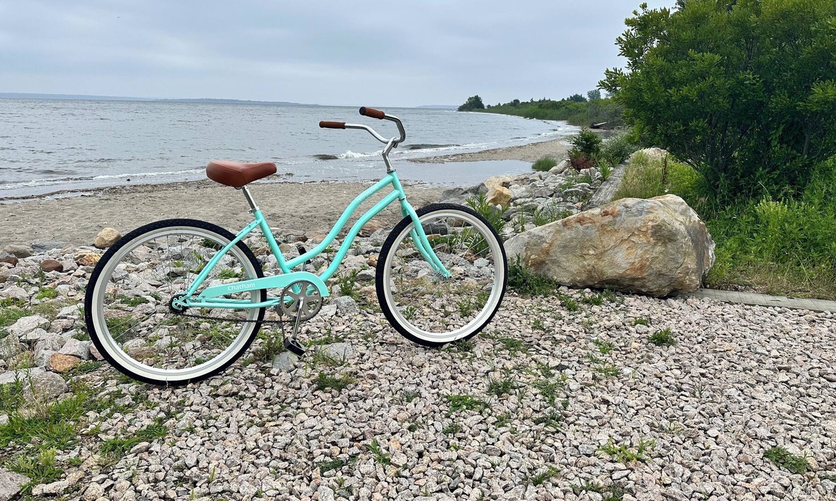 North Kingstown Cottage | Seaside Cottage steps from Narragansett Bay!