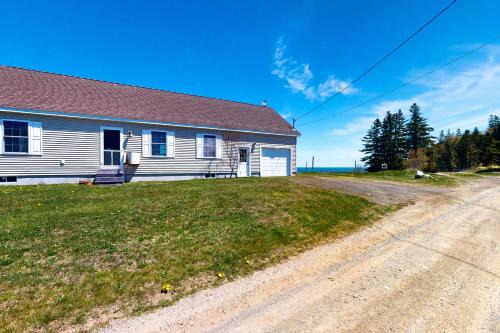 Martinsville House | Seaside Cottage