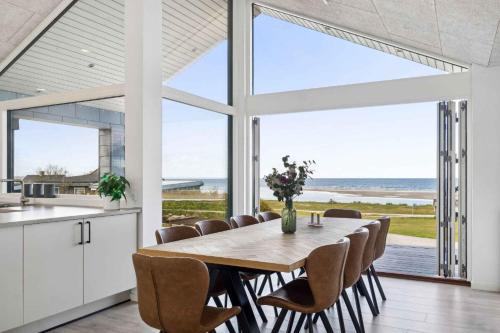 Allingabro House | Seaside Cottage With A Stunning View