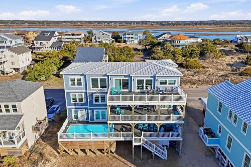 Oak Island House | Seaside Delight by Oak Island Accommodations