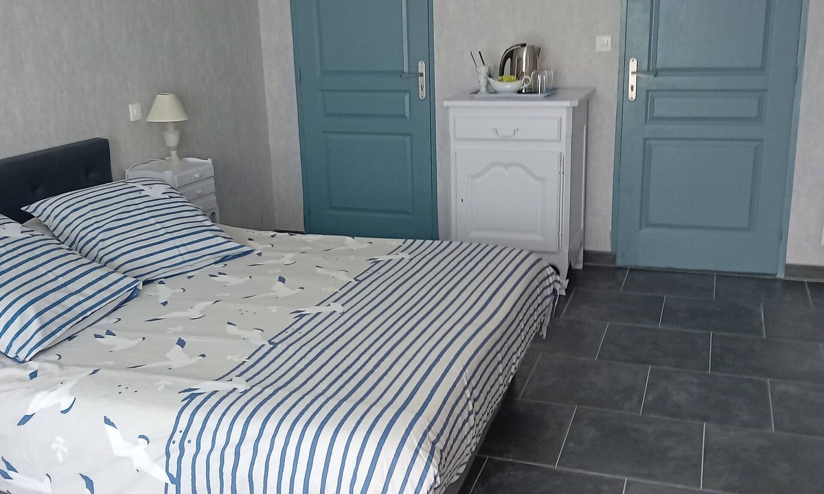 La Plaine-sur-Mer Cabin | Seaside direct to portal