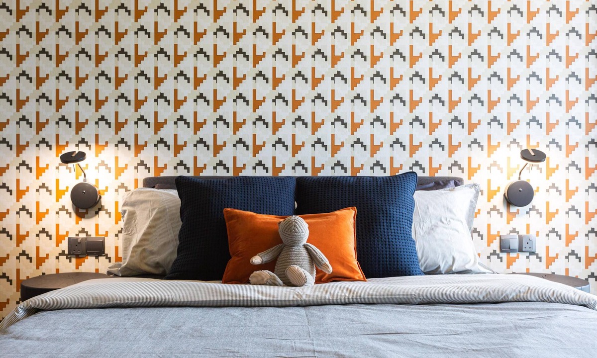 George Town Apartment | Seaside Elegance: 3 Rm Oasis Panoramic Ocean Views