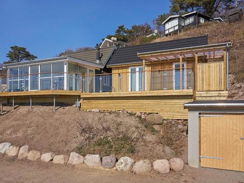 Ronne House | Seaside Escape with Views