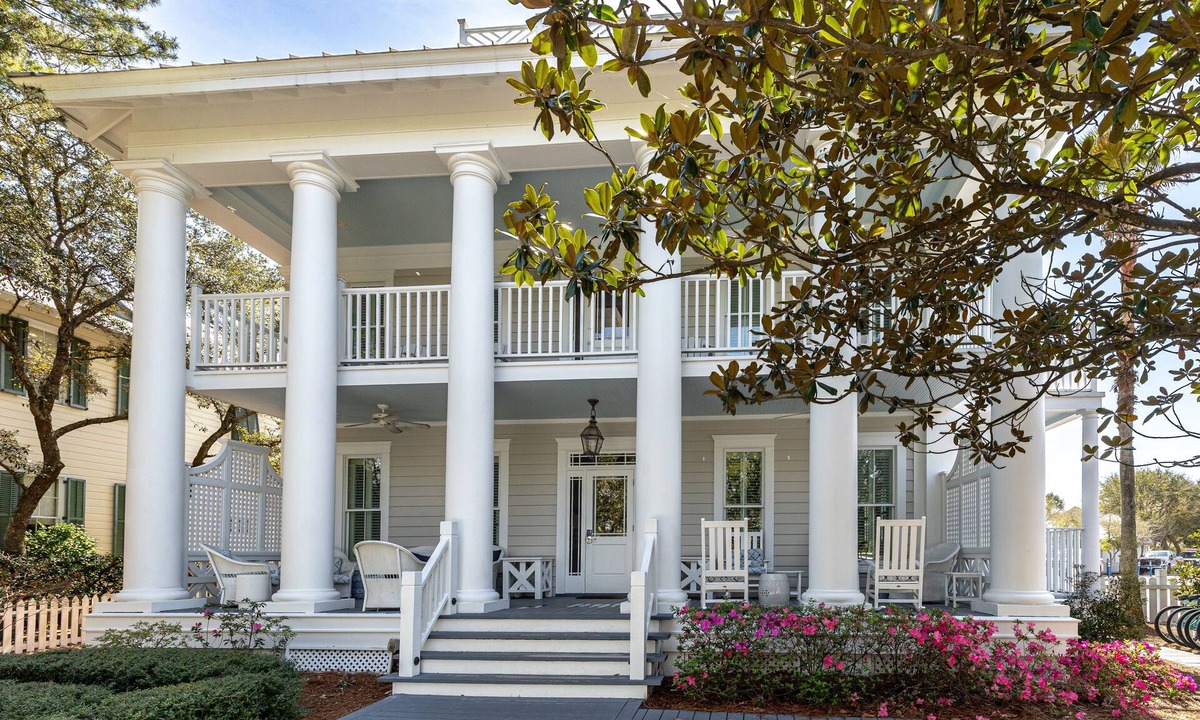 Seaside House | Seaside "Feeling Good Again" |8 BR | Sleeps 18| Seaside Ave