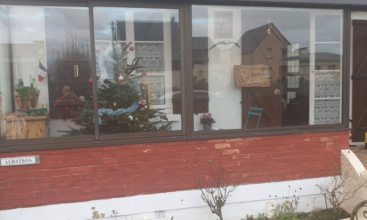 Colleville-Montgomery House | Seaside house with janitor