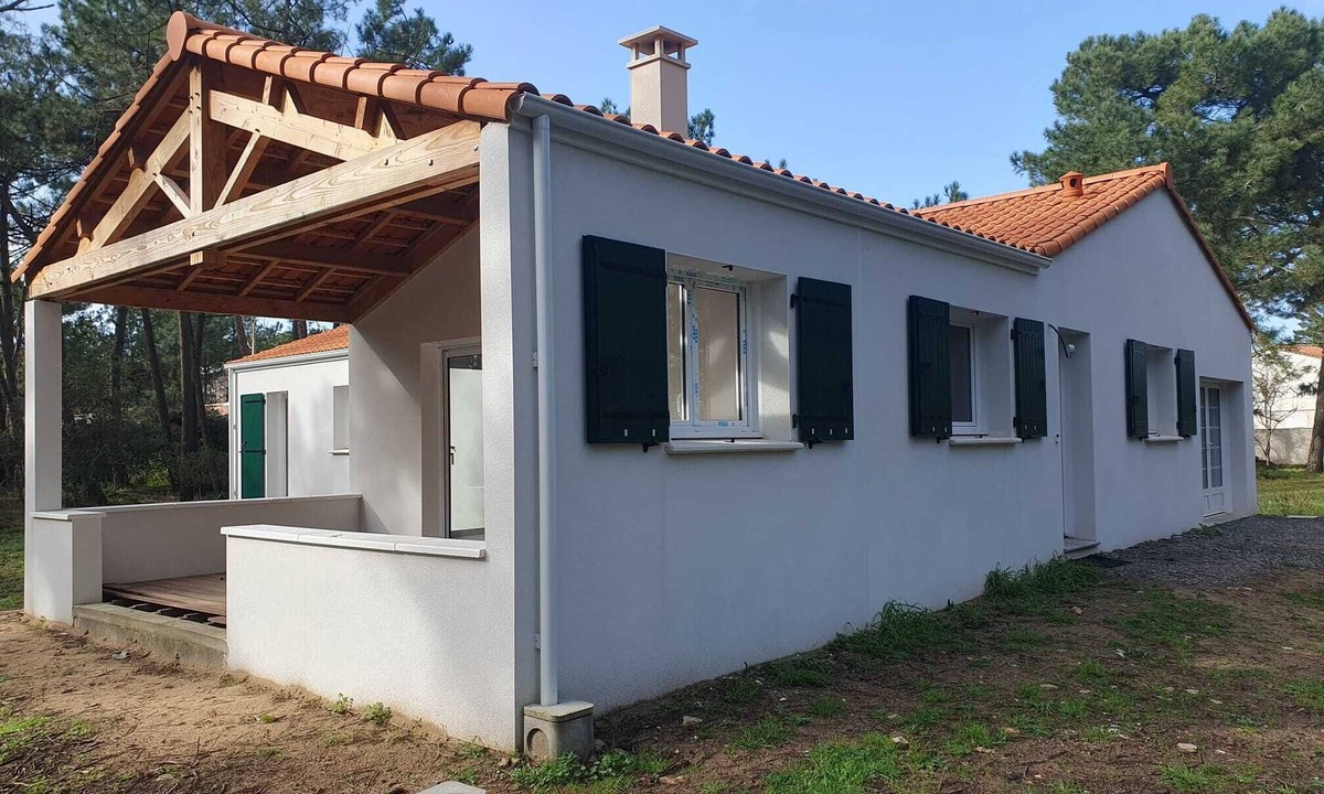 La Tranche-sur-Mer House | Seaside house in pine forest