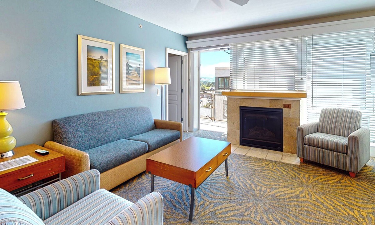 Seaside Gilbert District Condo | Seaside Resort - Deluxe 3 Bedroom 2 Bath - Assignment 3