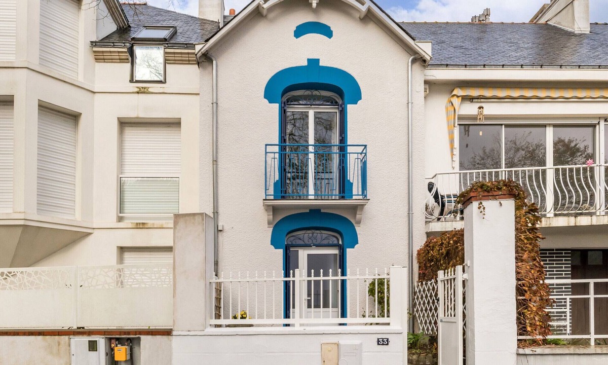 Saint-Nazaire Cottage | Seaside Retreat: Renovated 19th-Century Villa with Ocean Views & Modern Comforts