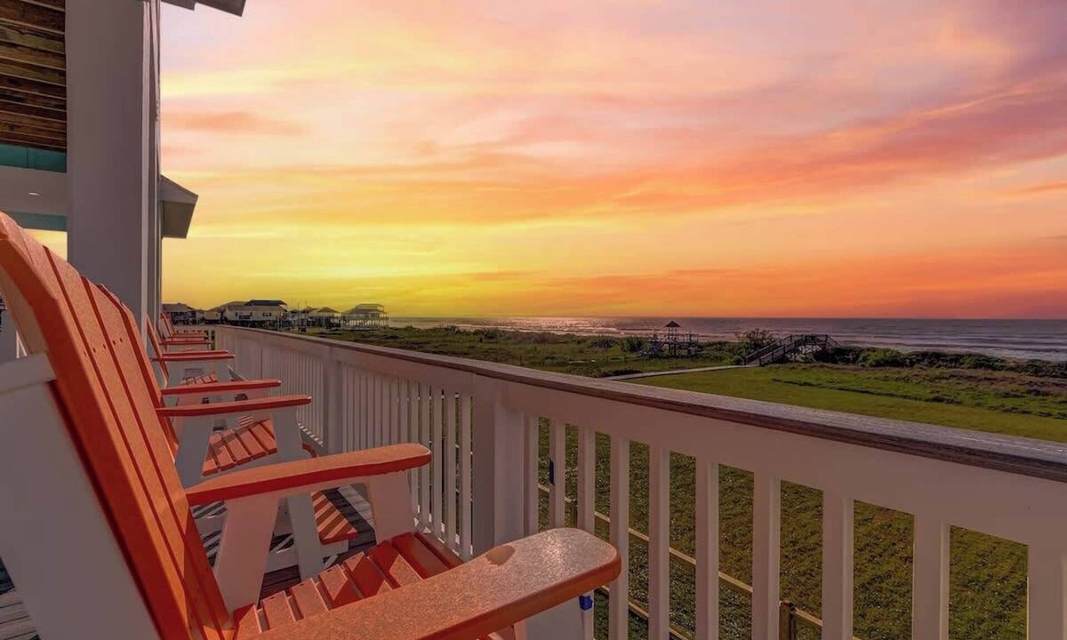 Crystal Beach House | Seaside Sanctuary, Pool/Hot Tub