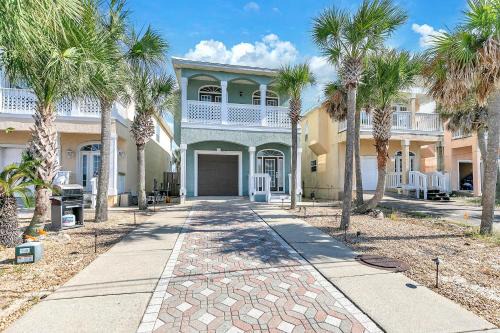 Bel Air House | Seaside Serenity