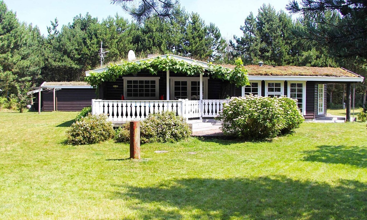 Skødshoved Strand House | Seaside Serenity at SkAdshoved-By Traum