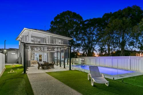 Bongaree House | Seaside Serenity