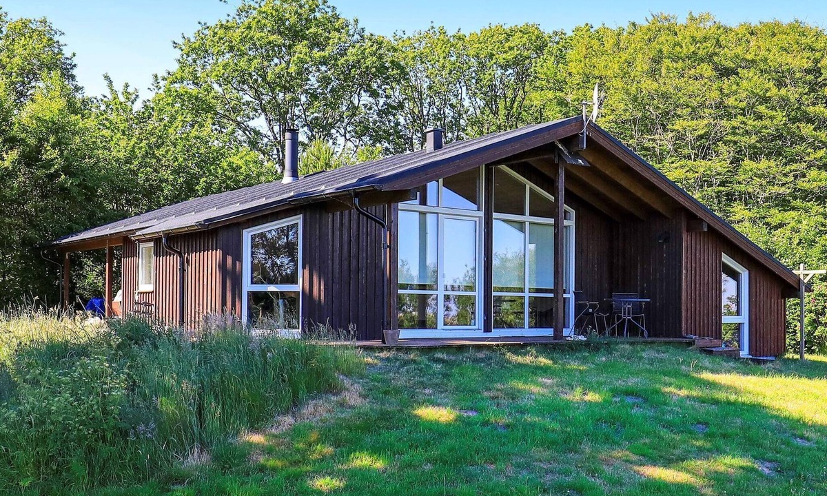 Nordost House | Seaside Serenity in LyngsAY-By Traum