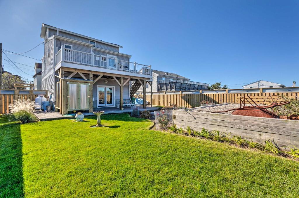 Matunuck House | Seaside SK Getaway Steps to Matunuck Beach!