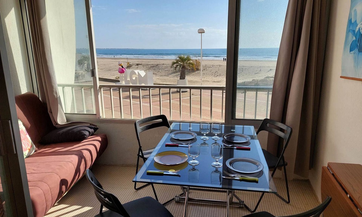Le Couchant Apartment | Seaside studio with parking in La Grande Motte