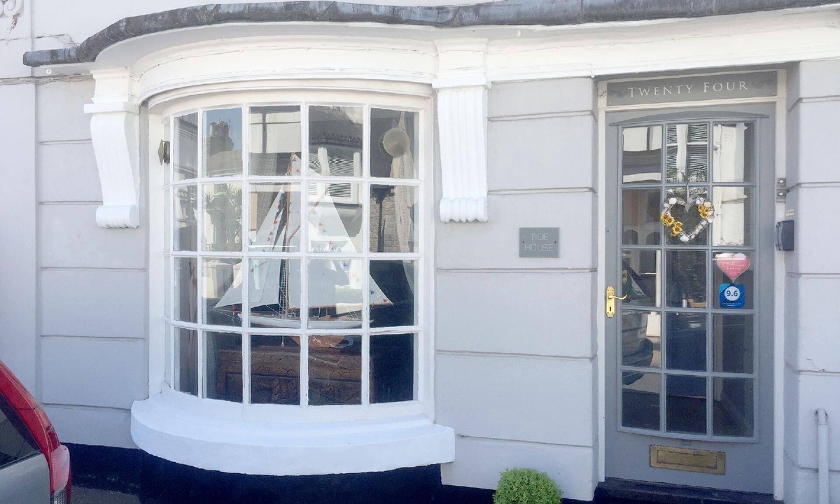 Shaldon Apartment | Seaside Townhouse Apartment