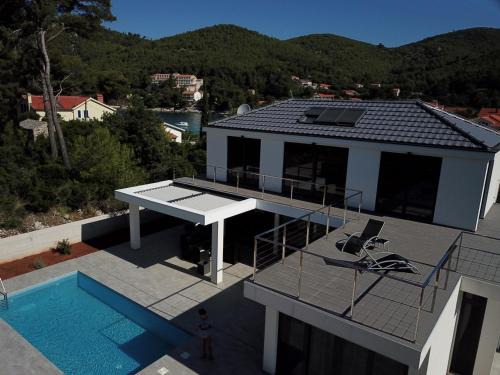 Prizba House | Seaside villa at Prizba