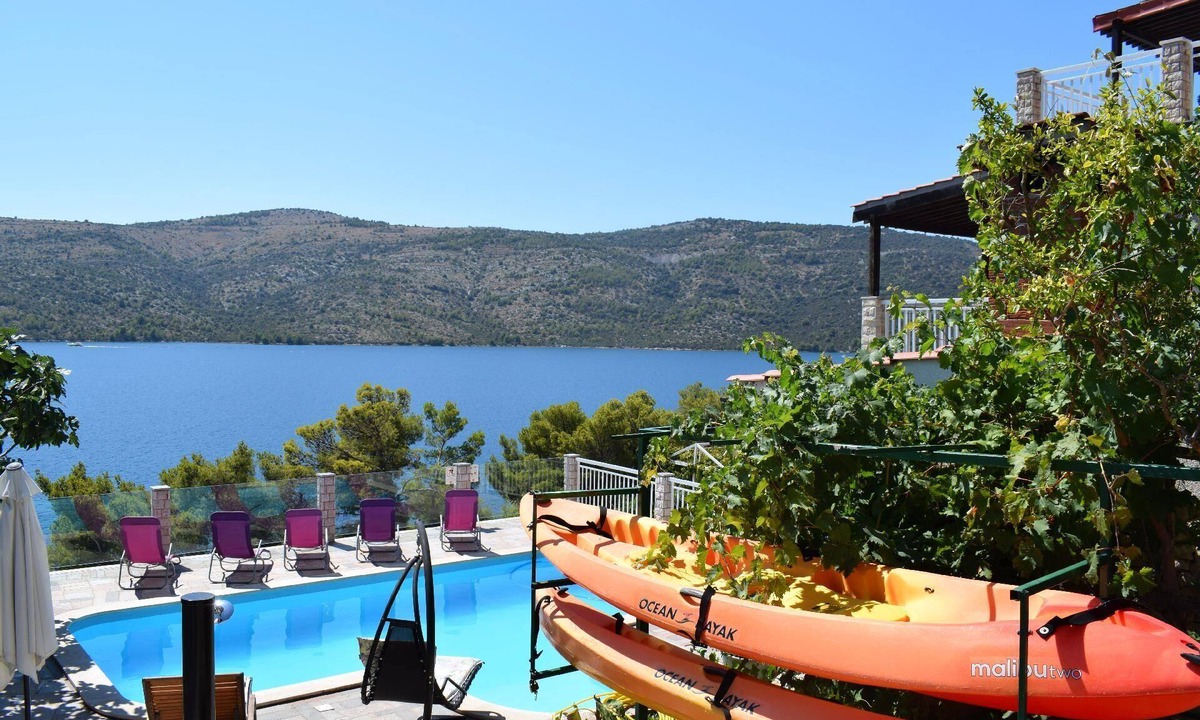 Poljica House | Seaside Villa Lara with heated swimming pool