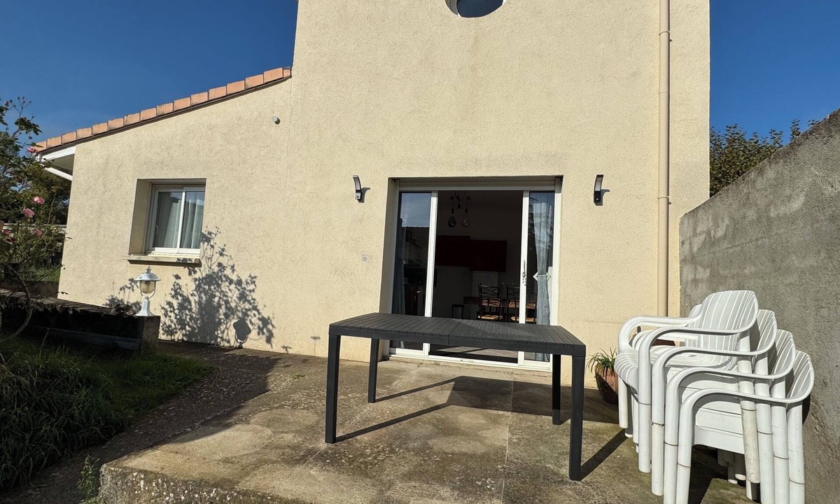 Chatuzange-le-Goubet House | Seasonal rental maisonnette