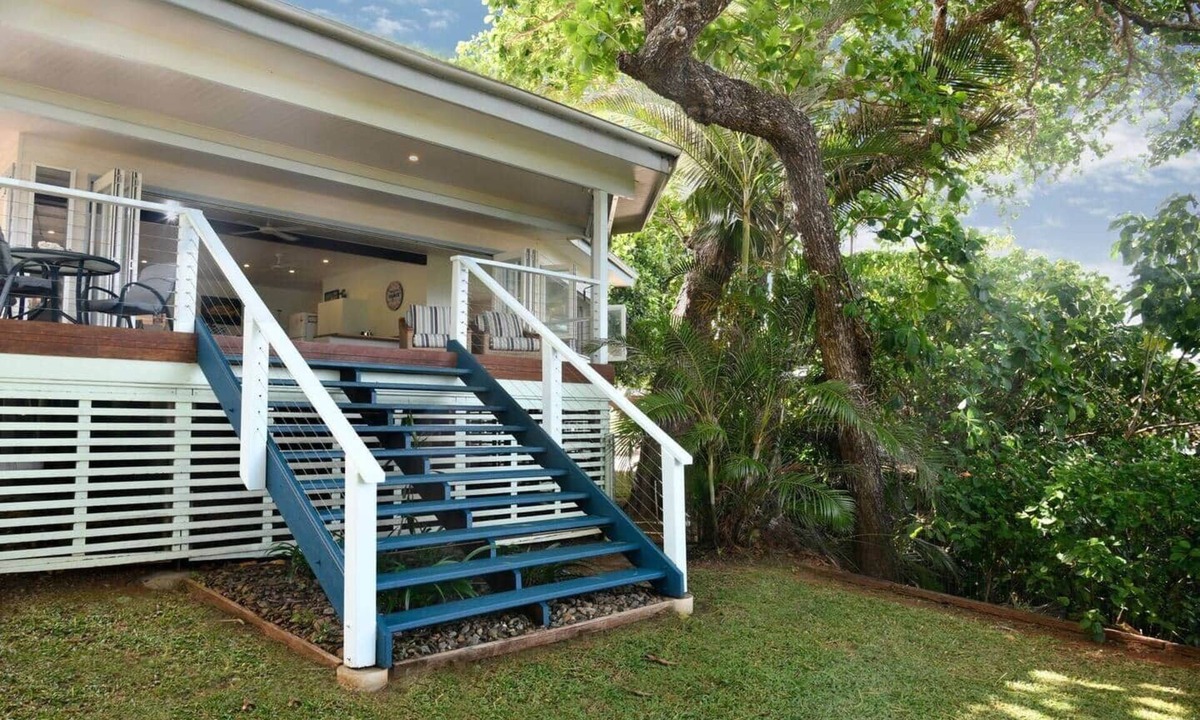 South Mission House | Seasons - Beachfront- Amazing views