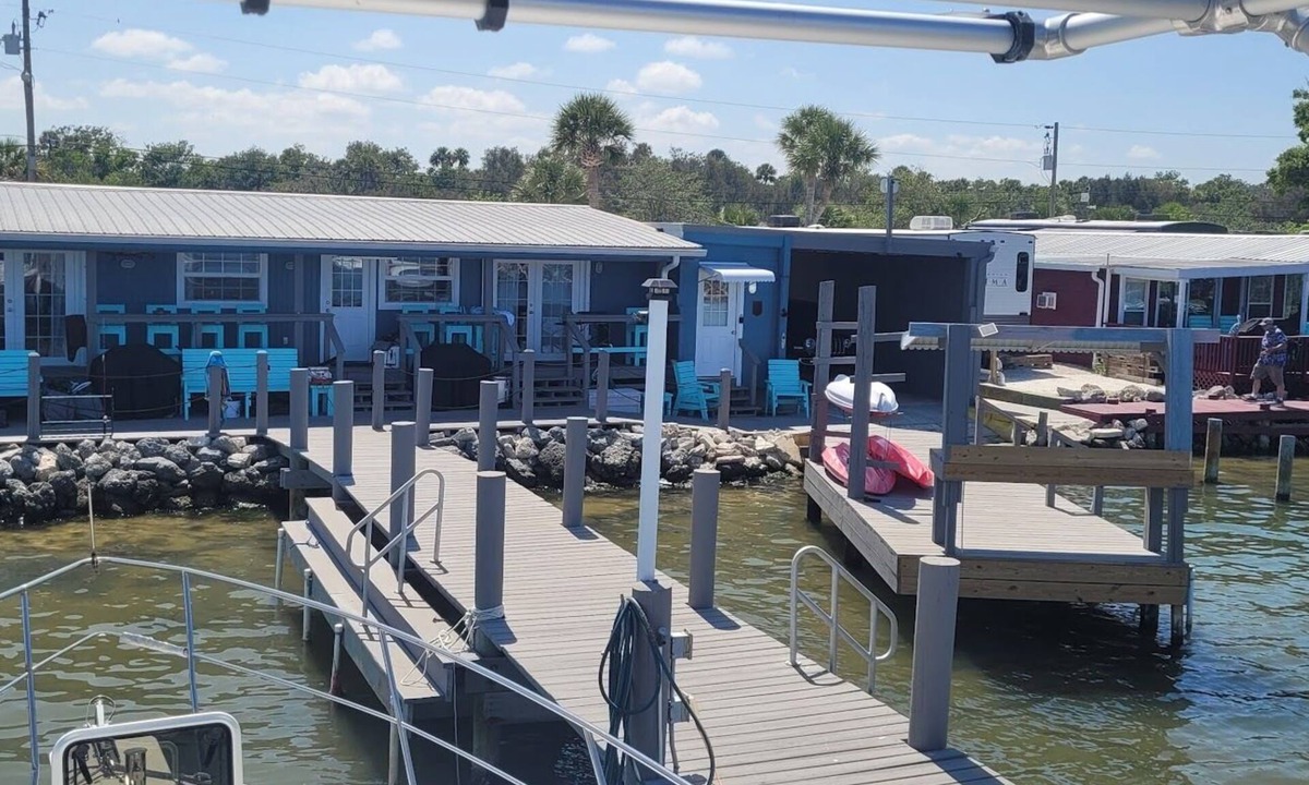 Oak Hill Cabin | SEATROUT- Waterfront Full Efficiency Cabin