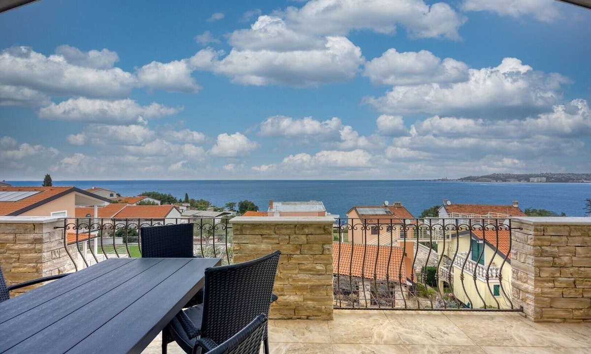 Crveni Vrh Apartment | Seaview Apartment Emma