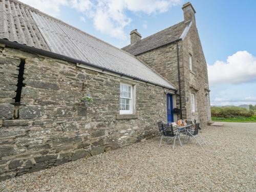 Lochgilphead House | Seaview-Barsloisnach Cottage