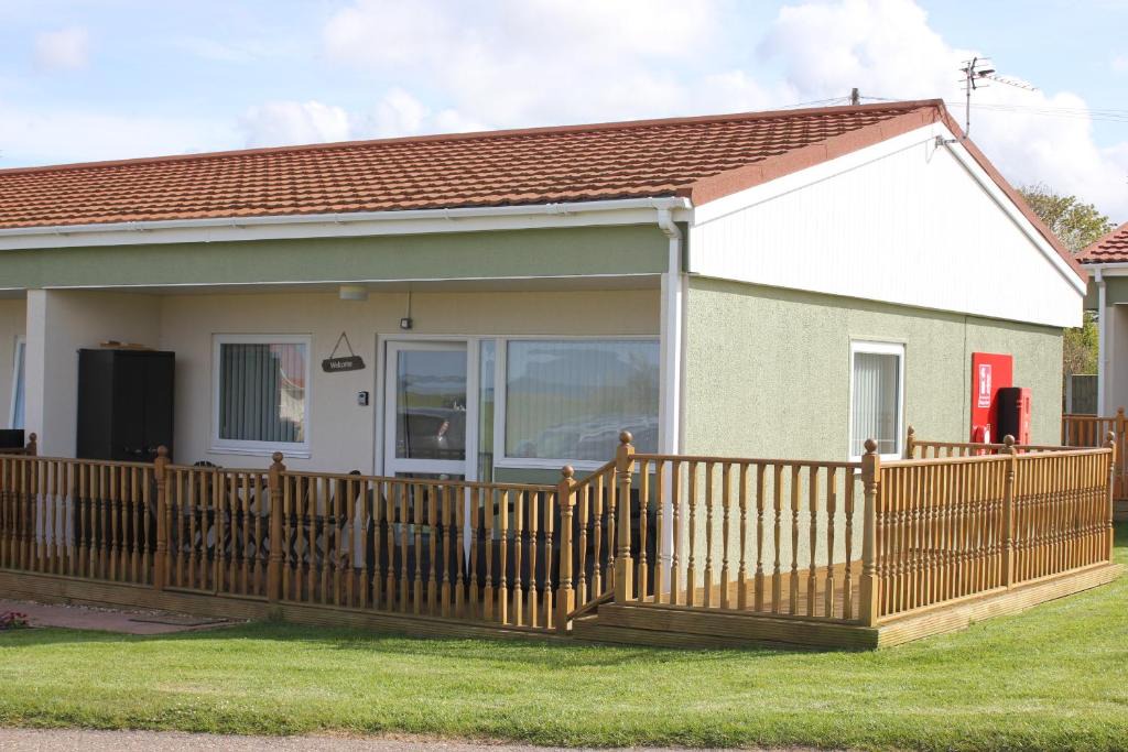Bacton House | Seaview Cottage