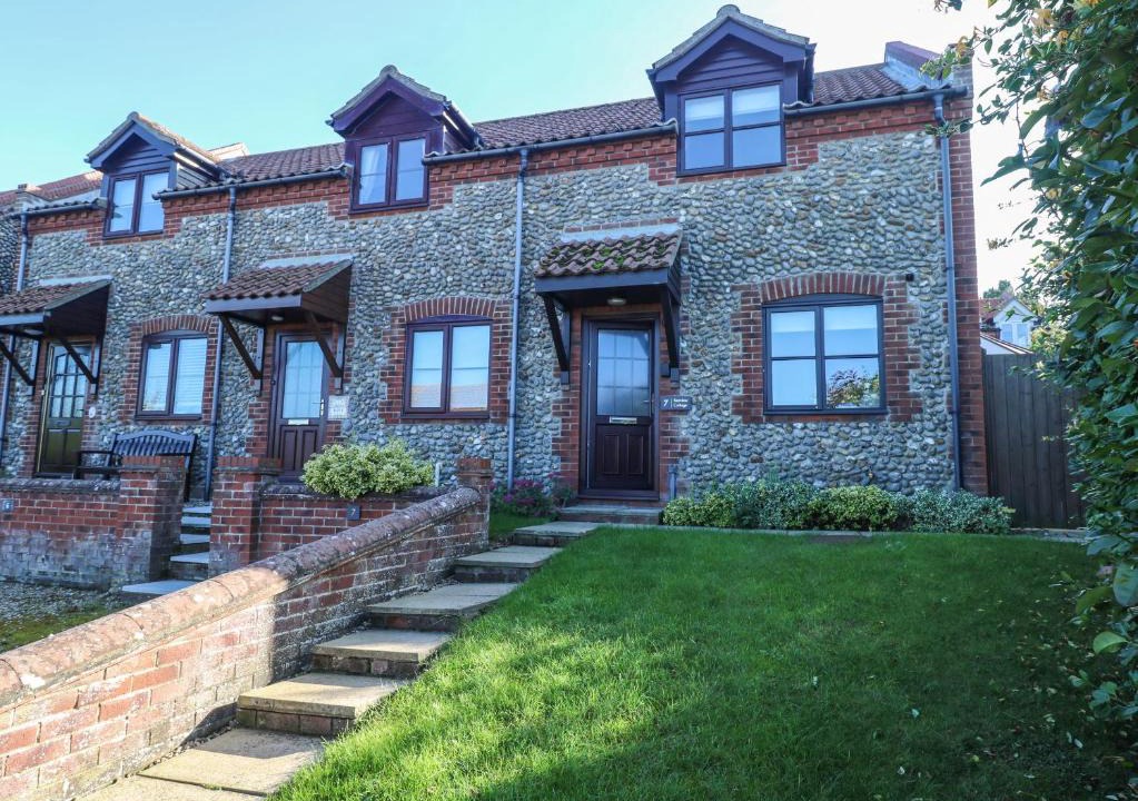 Salthouse House | Seaview Cottage