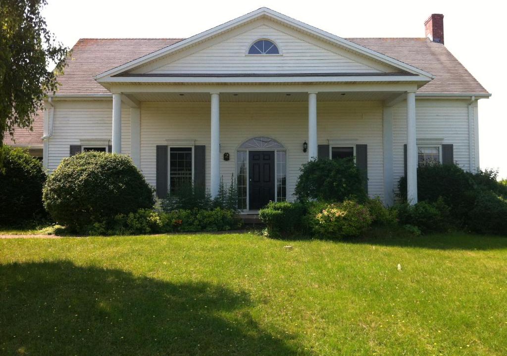 Stratford Bed & Breakfast | Seaview White House