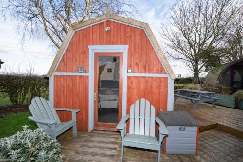 Fridaythorpe Apartment | Seaways glamping, Redwood