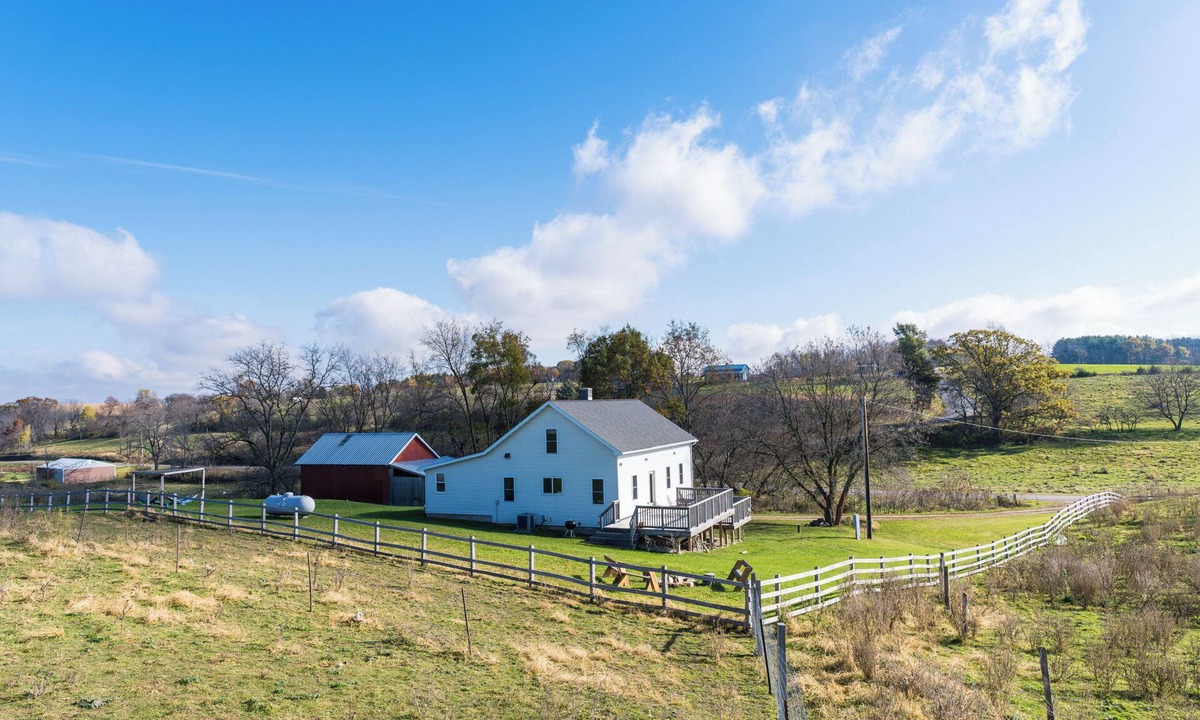 Westby House | Secluded 3 BDR home great for group gatherings